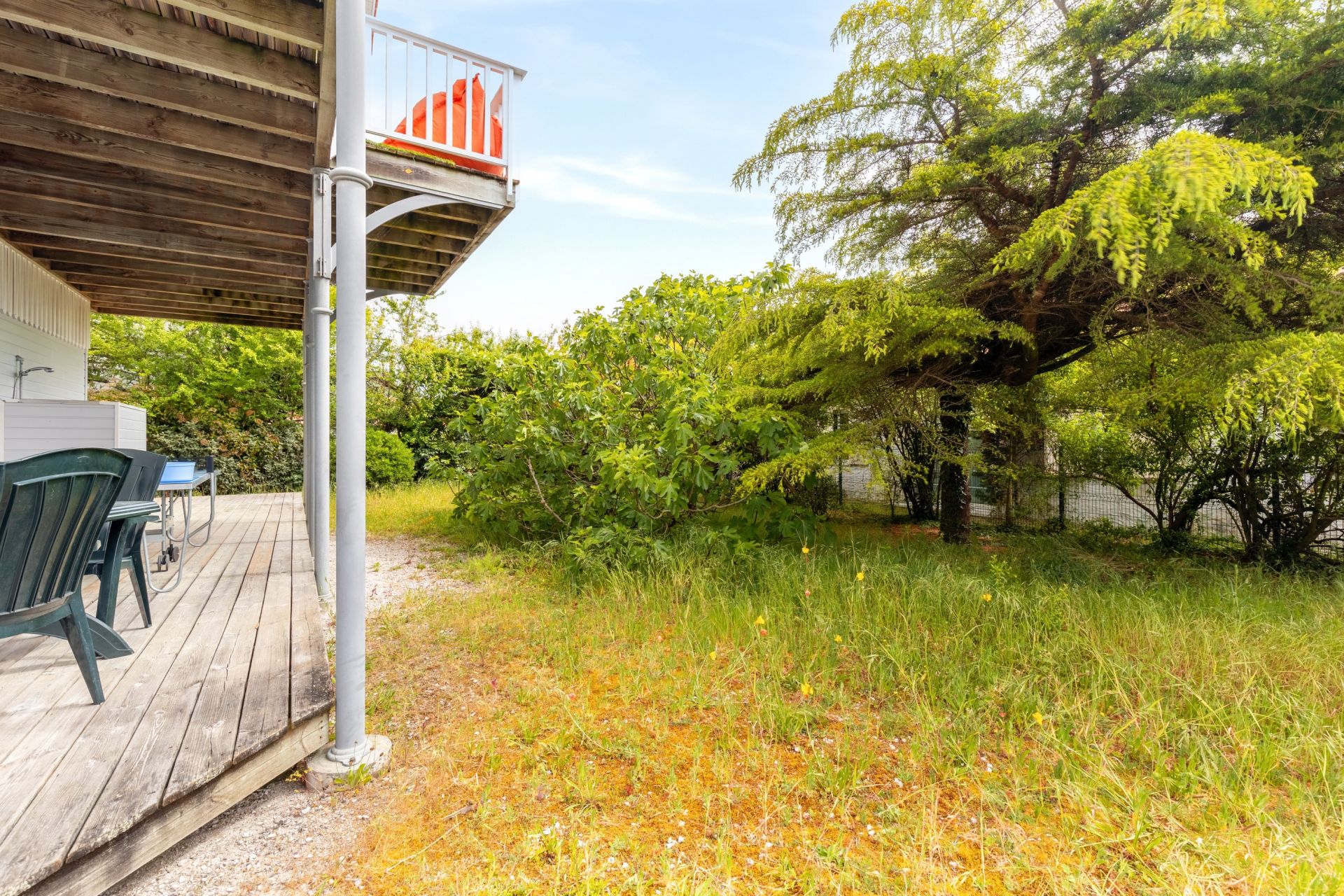 house 6 Rooms for sale on CAP FERRET (33970)