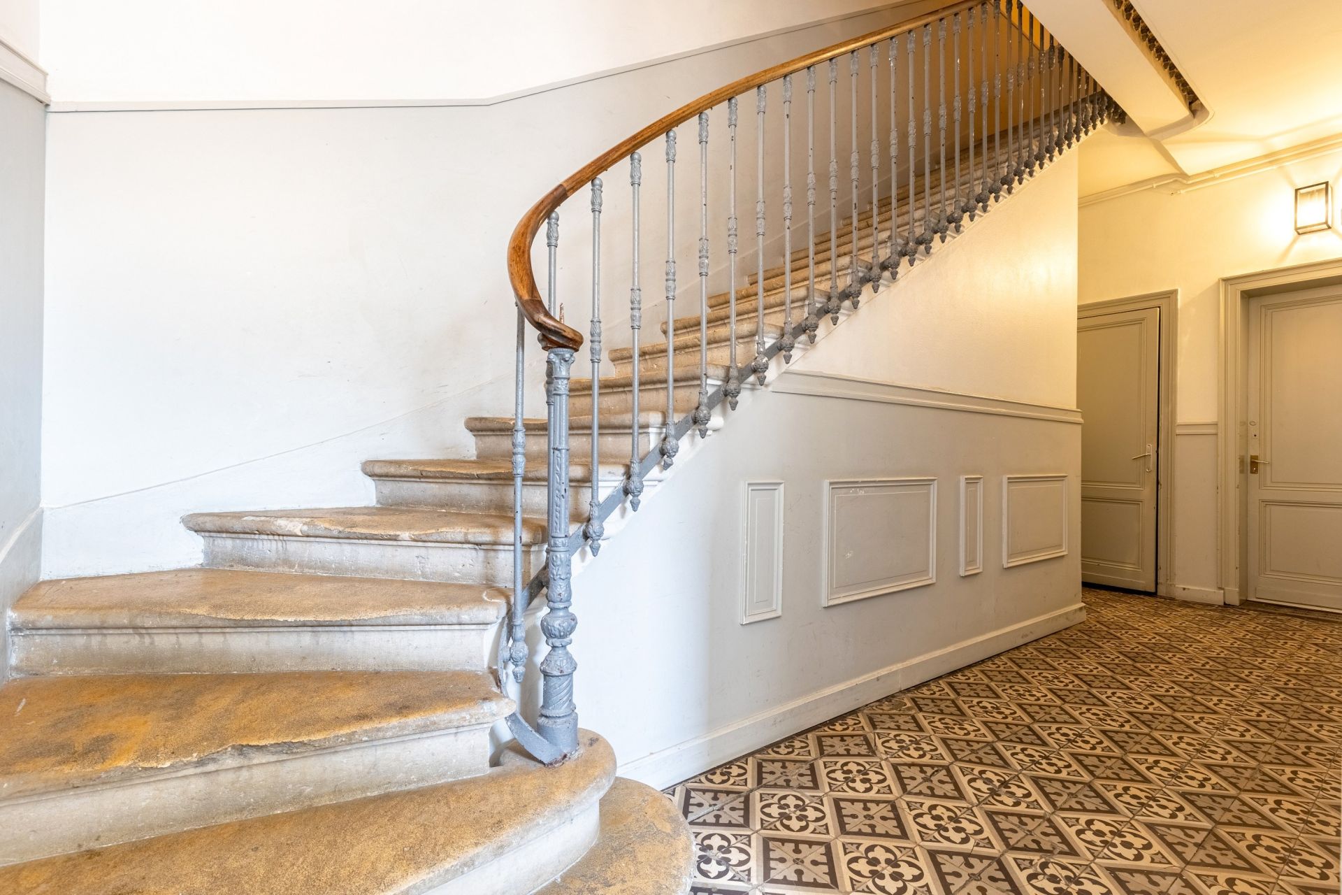 appartement 5 Pièces en vente sur BORDEAUX (33000)