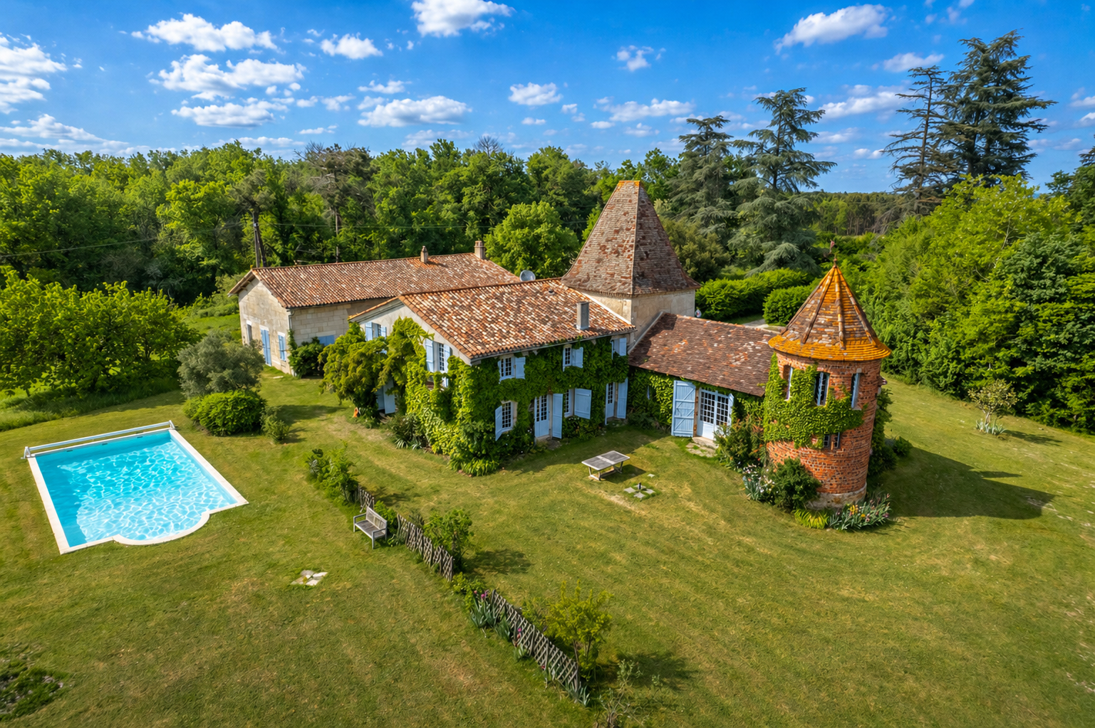 château 8 Pièces en vente sur BORDEAUX (33000)