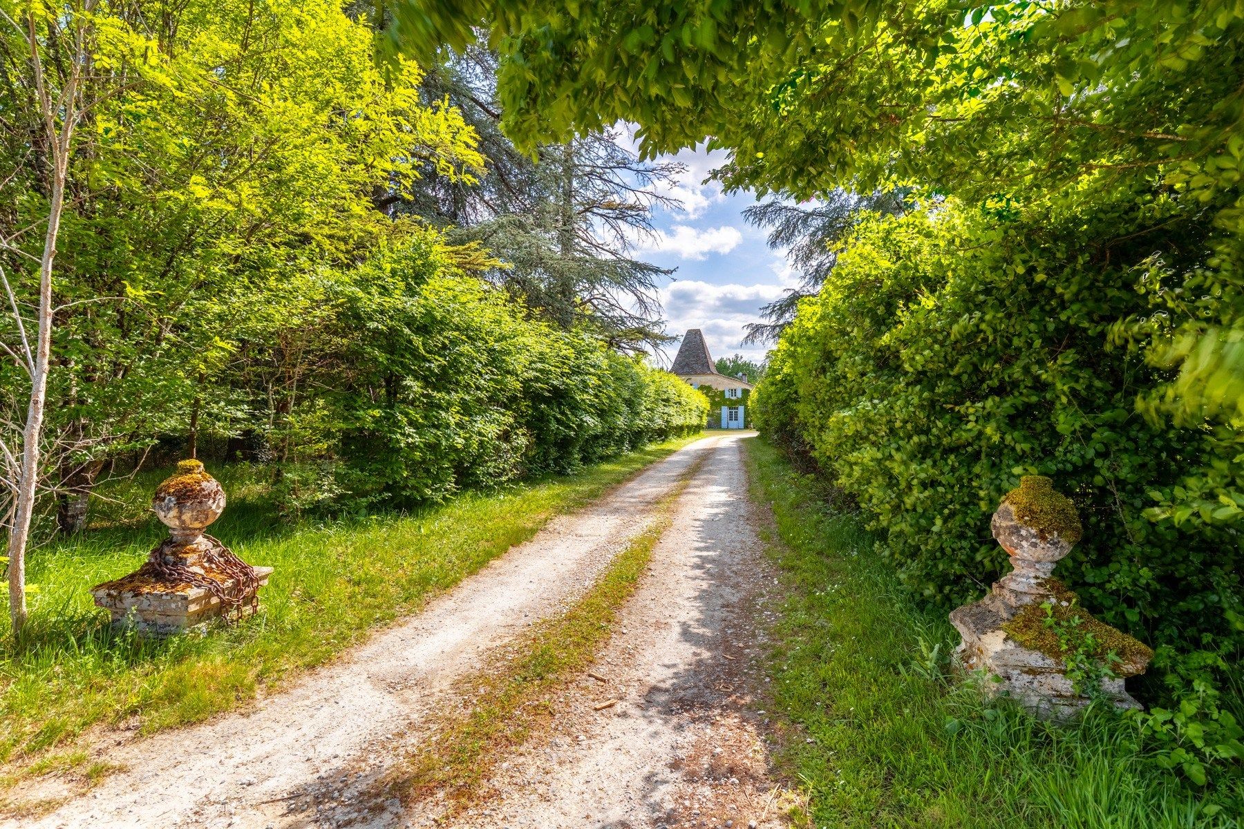 château 8 Pièces en vente sur BORDEAUX (33000)
