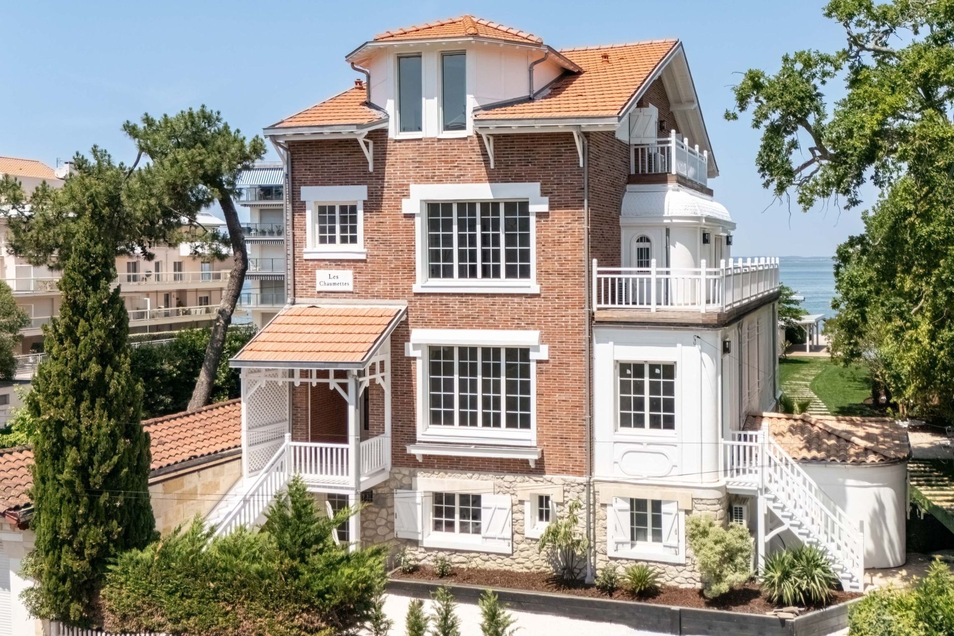 house 12 Rooms for sale on ARCACHON (33120)