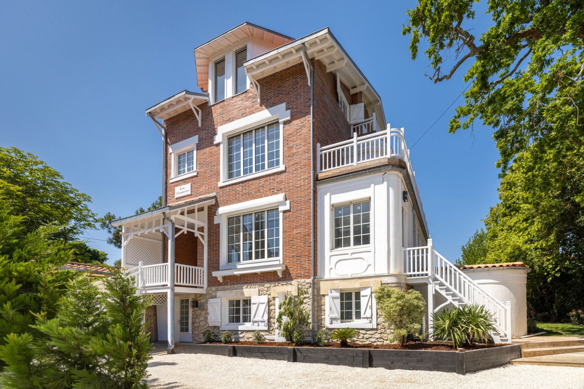 house 12 Rooms for sale on ARCACHON (33120)