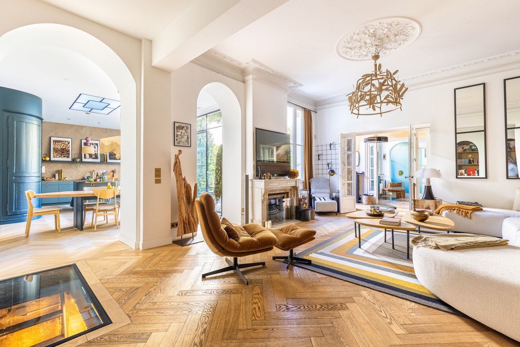 house 9 Rooms for sale on BORDEAUX (33000)