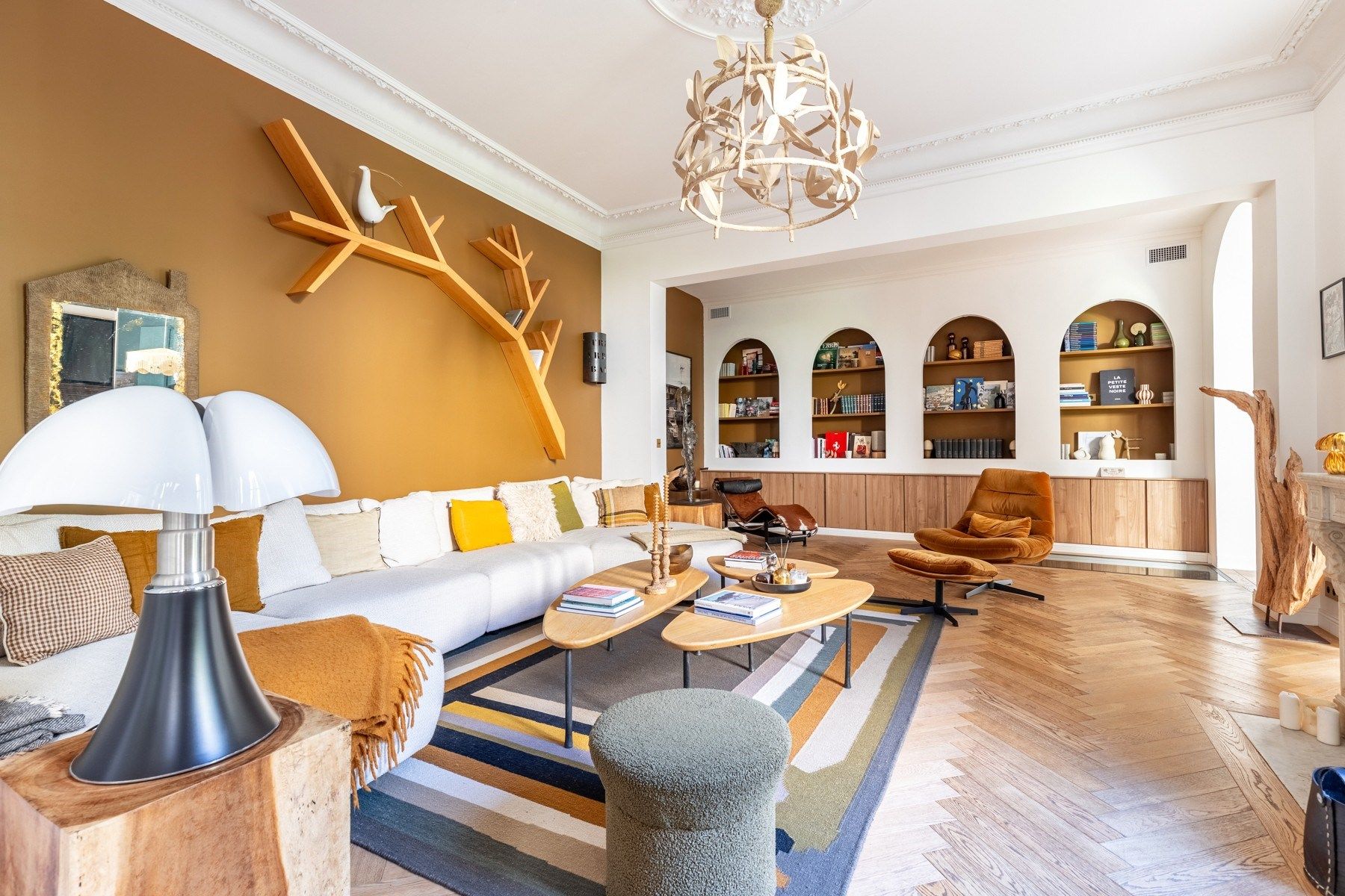 house 9 Rooms for sale on BORDEAUX (33000)