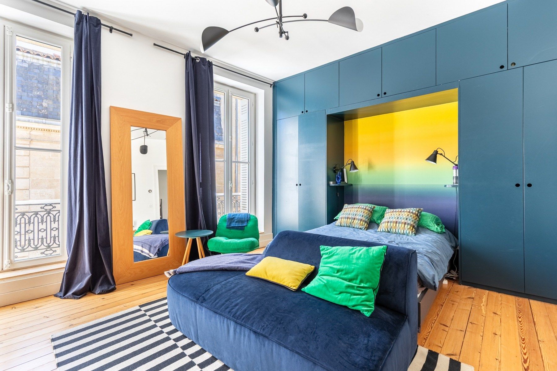 house 9 Rooms for sale on BORDEAUX (33000)