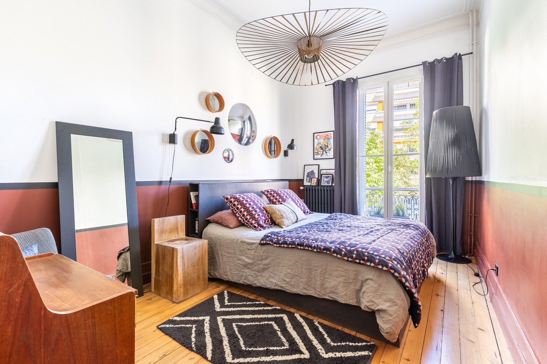 house 9 Rooms for sale on BORDEAUX (33000)