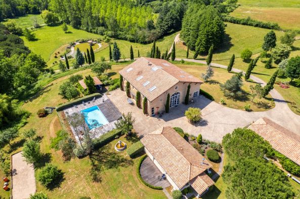 Vente Maison Bordeaux 10&nbsp;Pièces 550&nbsp;m²