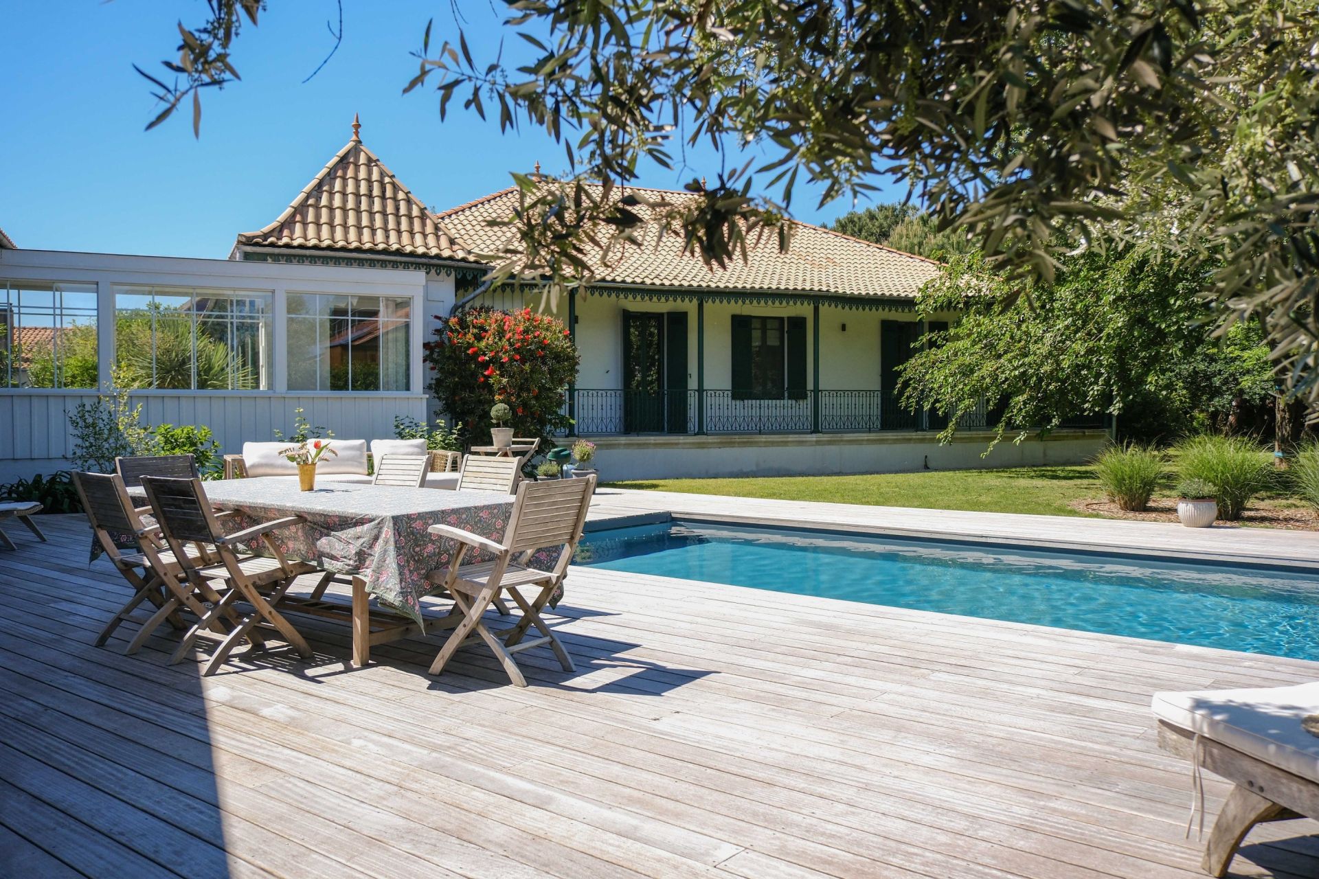 house 12 Rooms for sale on GUJAN MESTRAS (33470)