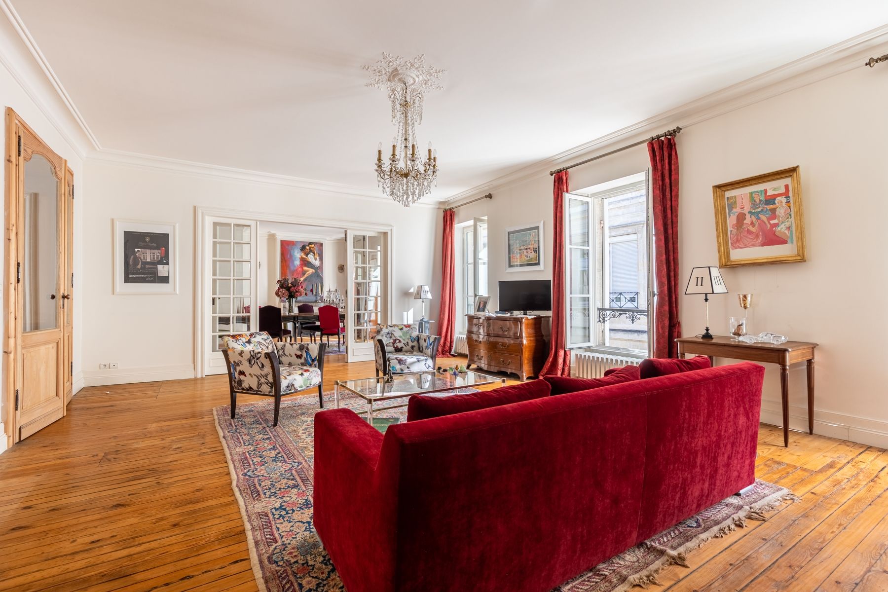 townhouse 7 Rooms for sale on BORDEAUX (33000)
