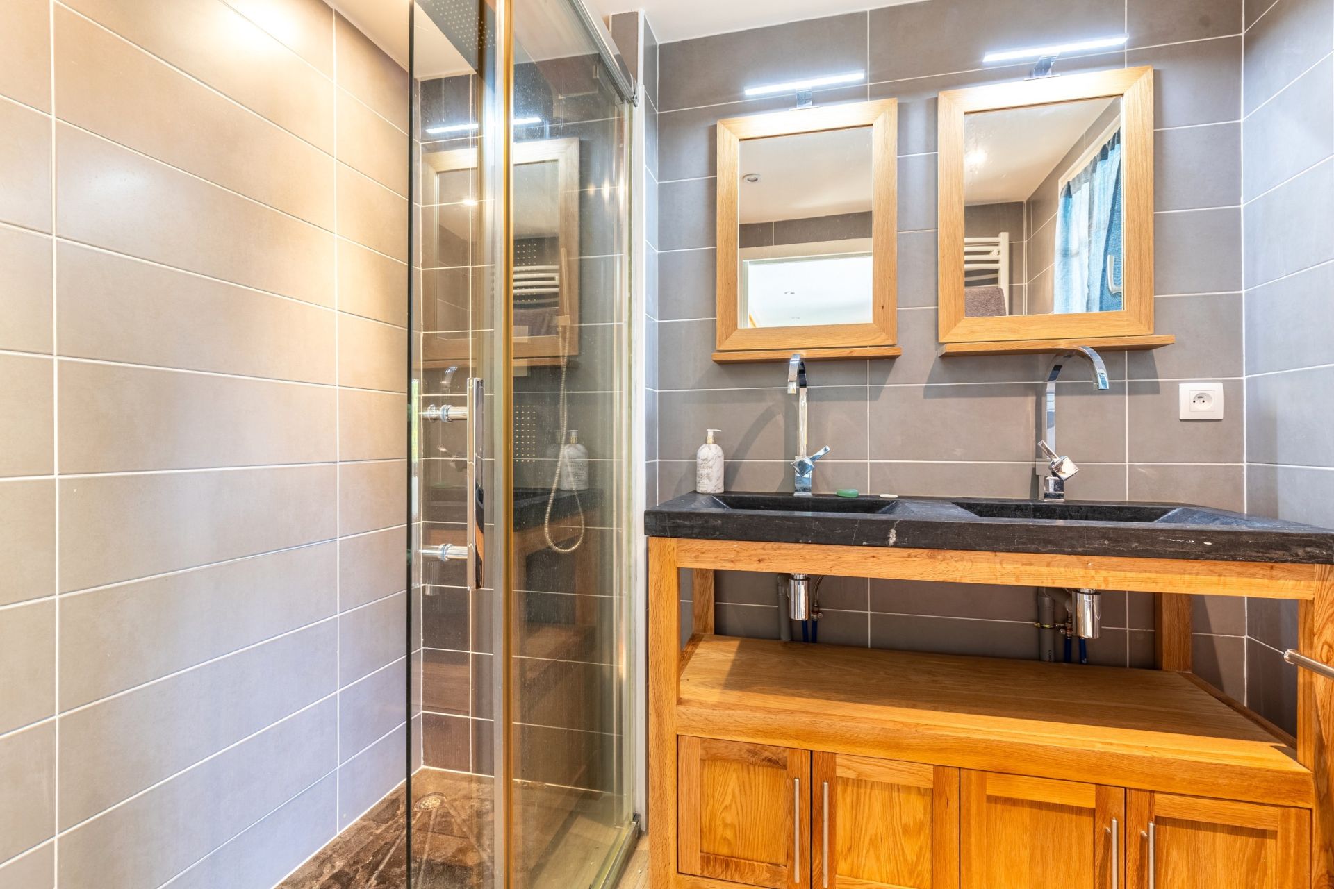 house 5 Rooms for sale on LA TESTE DE BUCH (33260)