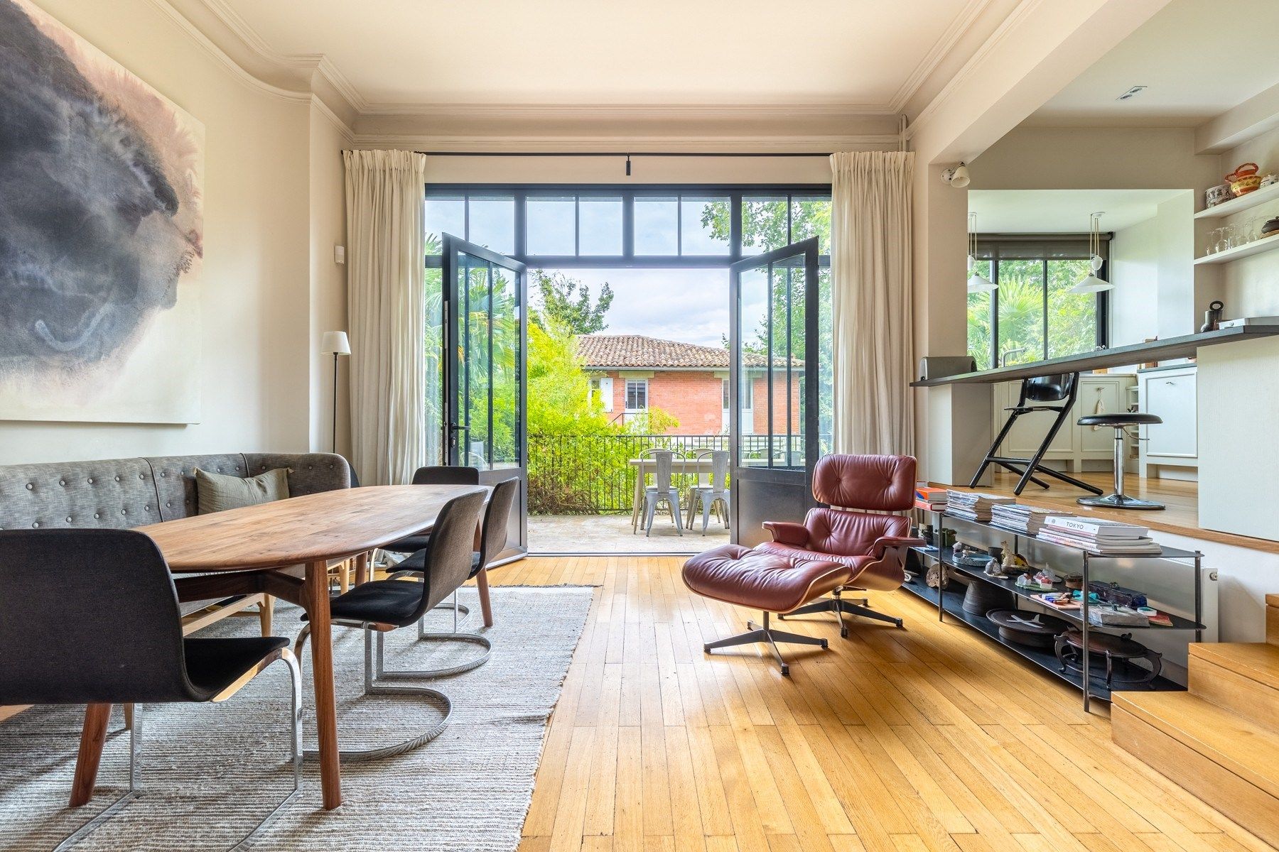 house 9 Rooms for sale on BORDEAUX (33000)