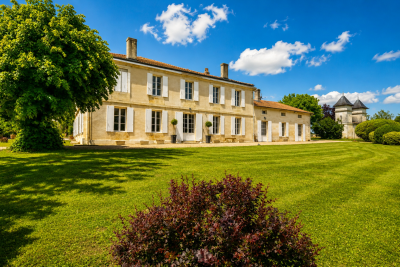 Sale Castle Bordeaux 14&nbsp;Rooms 800&nbsp;m²