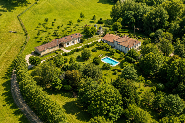 Vente Château Bordeaux 14&nbsp;Pièces 800&nbsp;m²