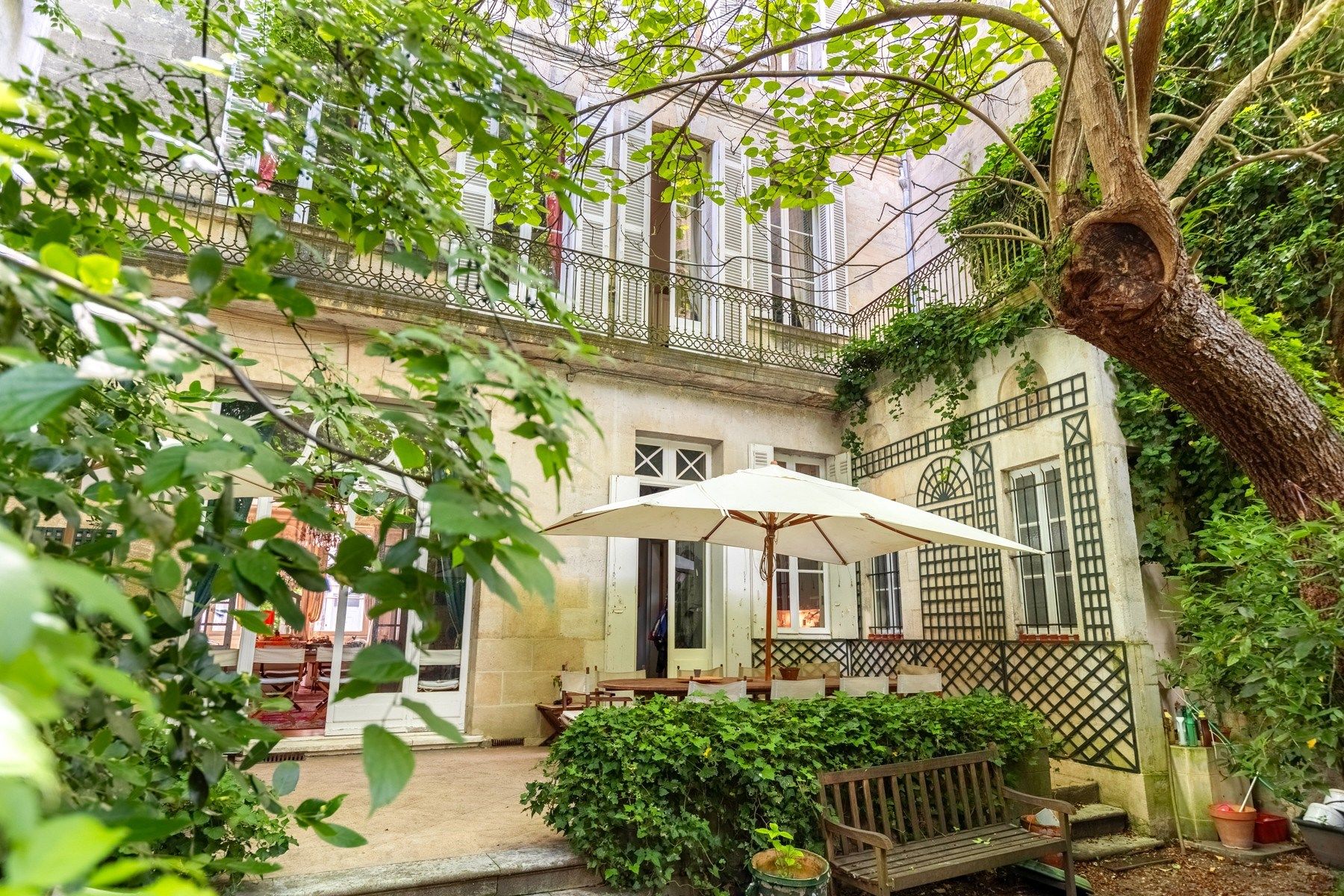 maison 12 Pièces en vente sur BORDEAUX (33000)