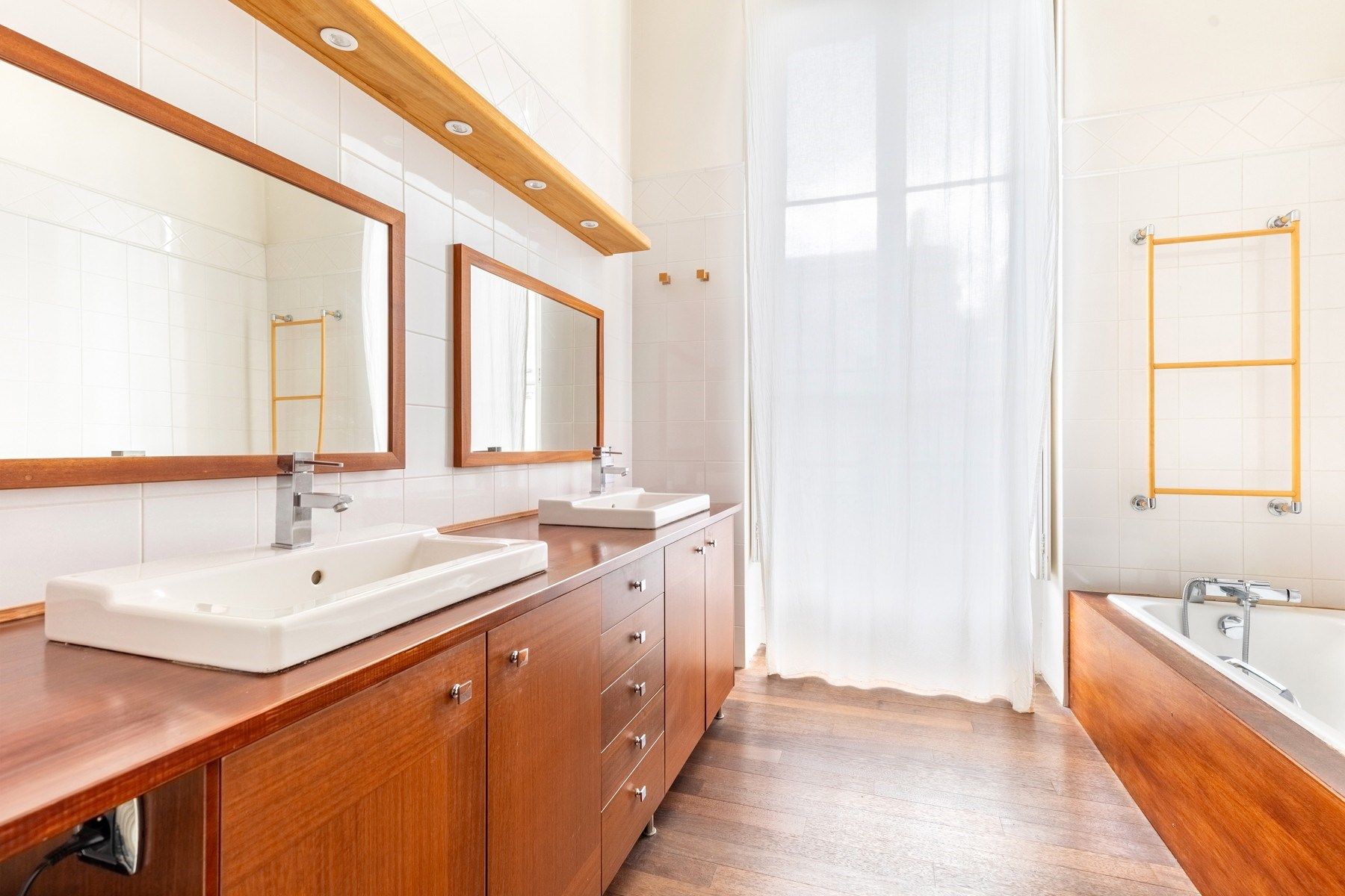 maison 12 Pièces en vente sur BORDEAUX (33000)
