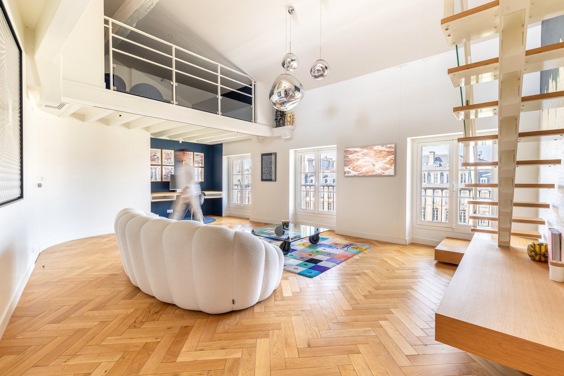 apartment 4 Rooms for sale on BORDEAUX (33000)