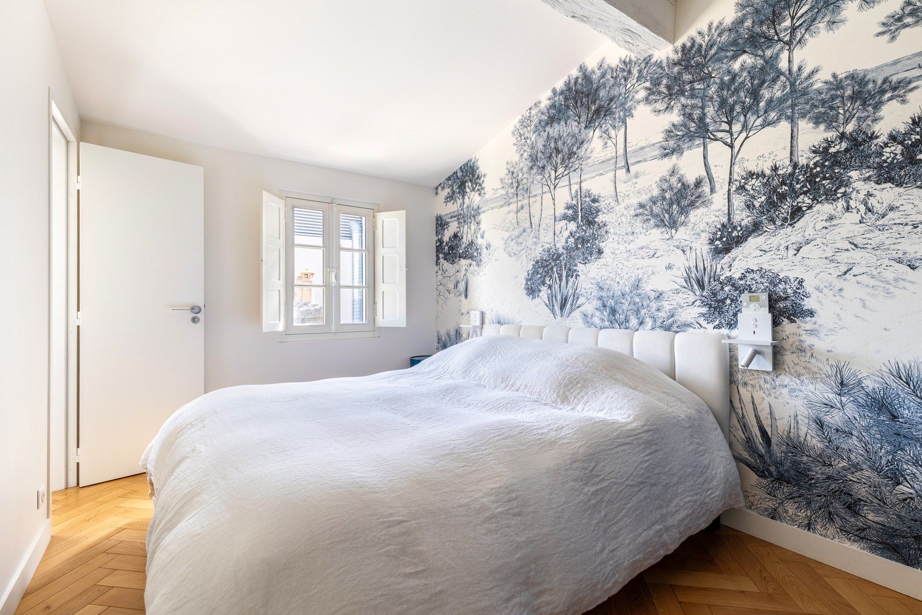 apartment 4 Rooms for sale on BORDEAUX (33000)