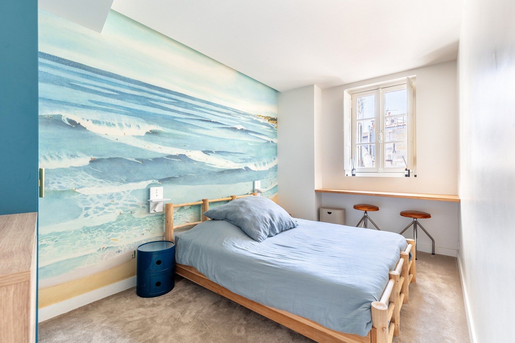 apartment 4 Rooms for sale on BORDEAUX (33000)