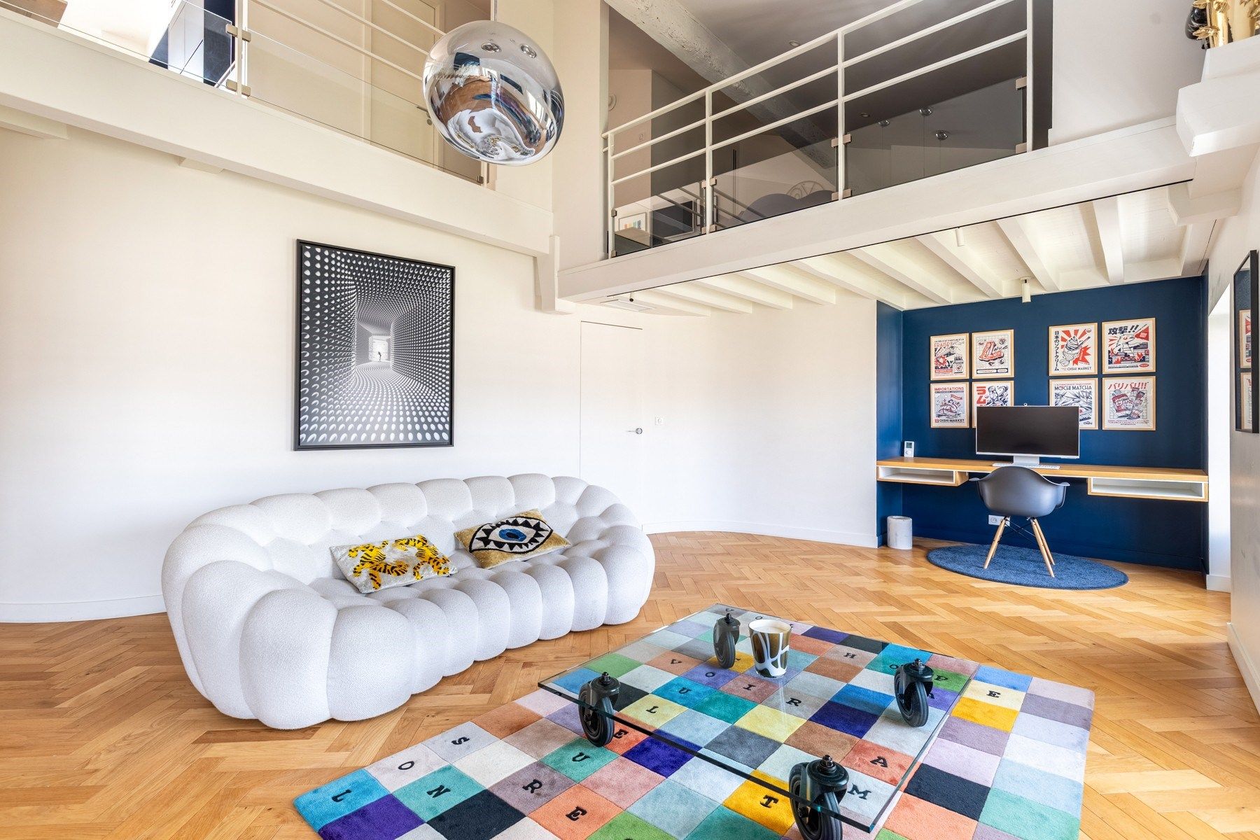 apartment 4 Rooms for sale on BORDEAUX (33000)