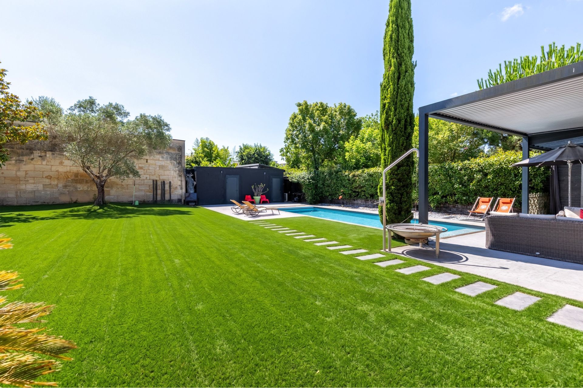 house 7 Rooms for sale on BORDEAUX (33000)