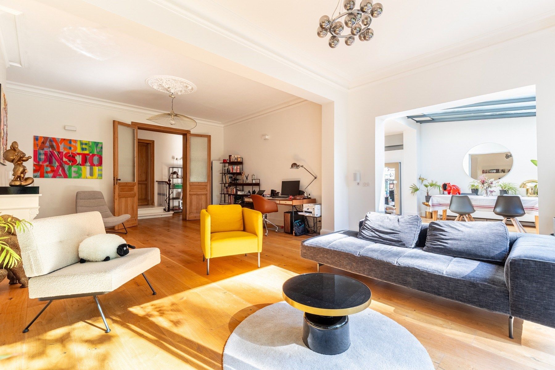 apartment 5 Rooms for sale on BORDEAUX (33000)