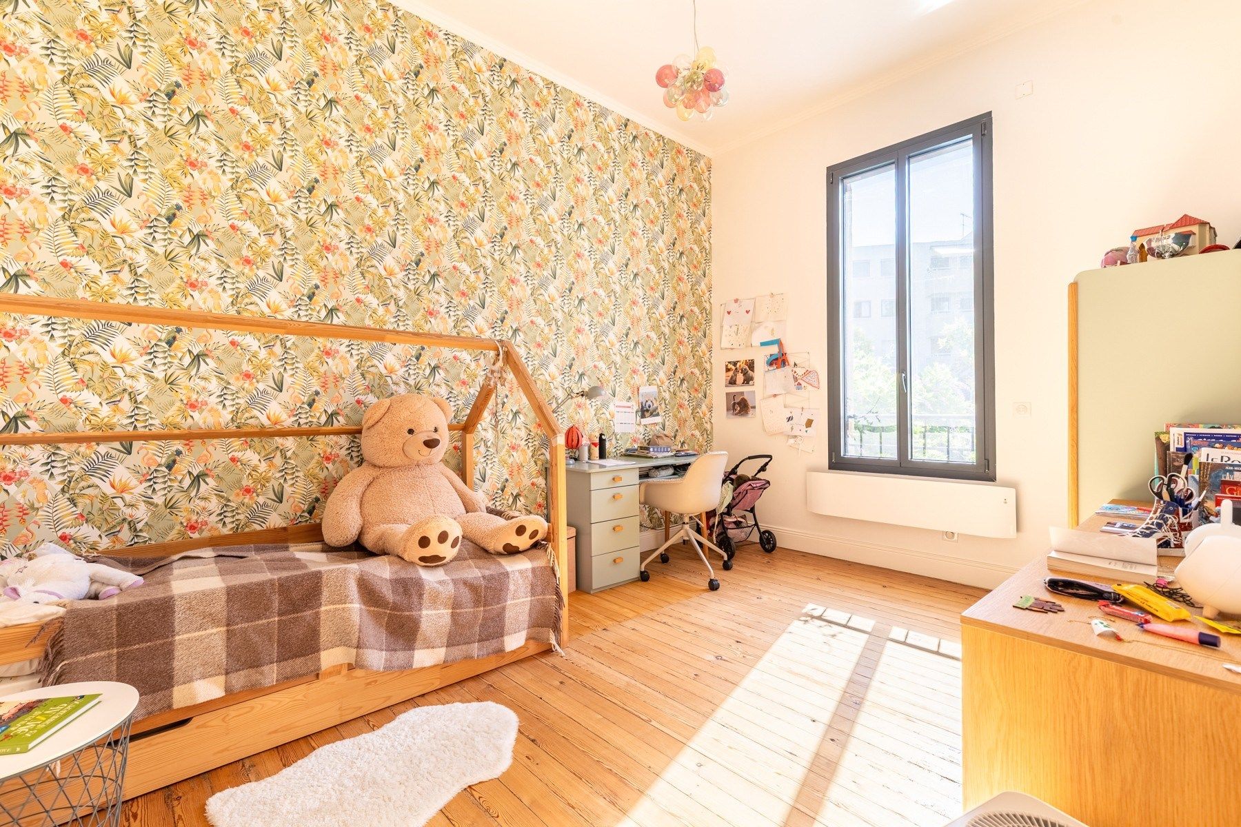apartment 5 Rooms for sale on BORDEAUX (33000)