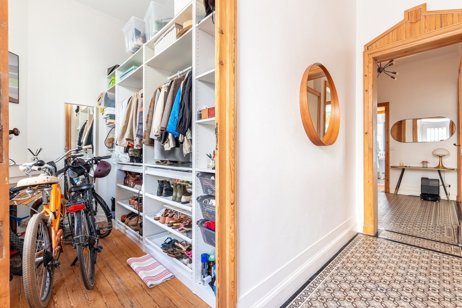 apartment 5 Rooms for sale on BORDEAUX (33000)