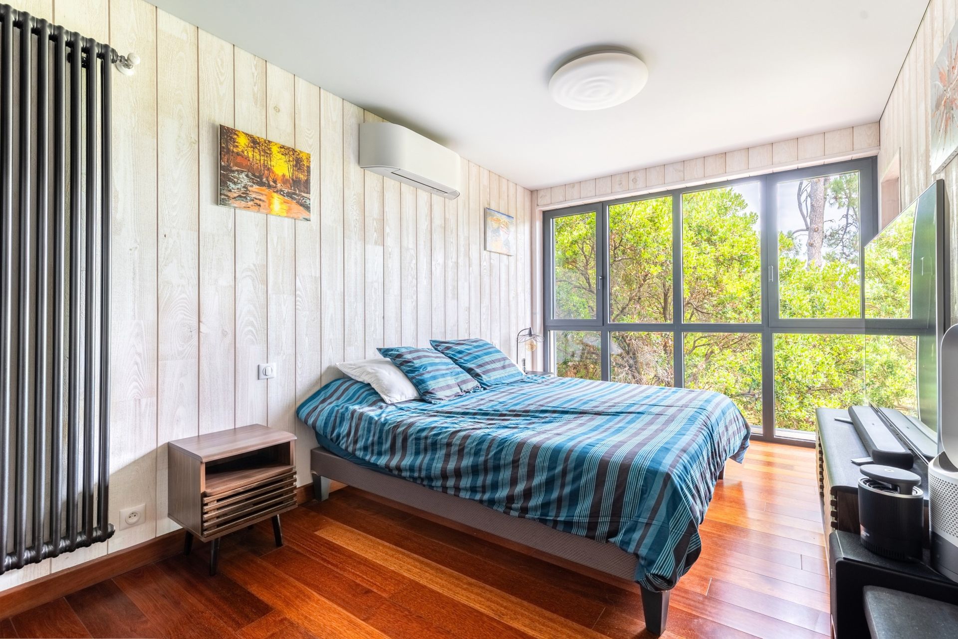 house 5 Rooms for sale on CAP FERRET (33970)