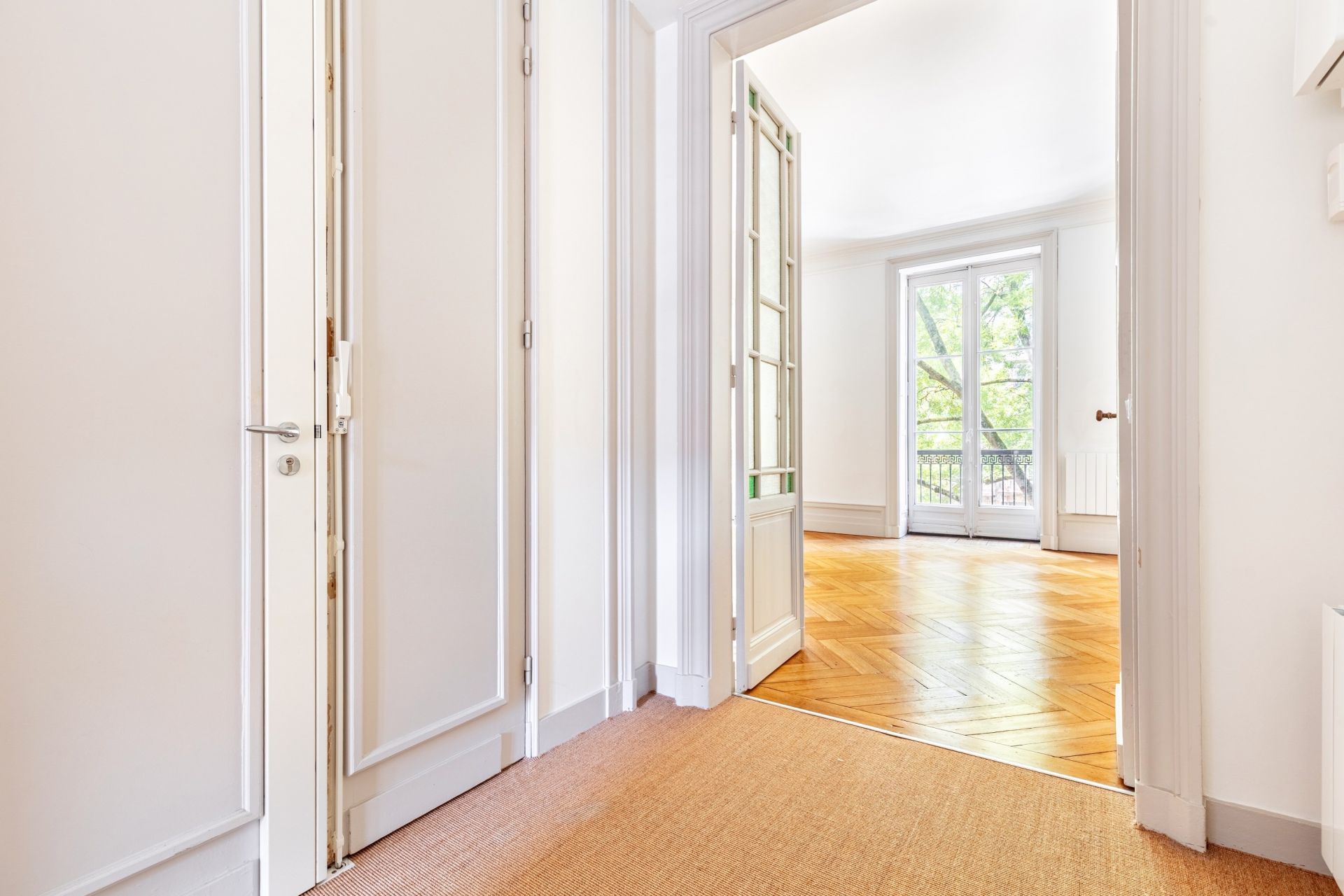 apartment 3 Rooms for sale on BORDEAUX (33000)