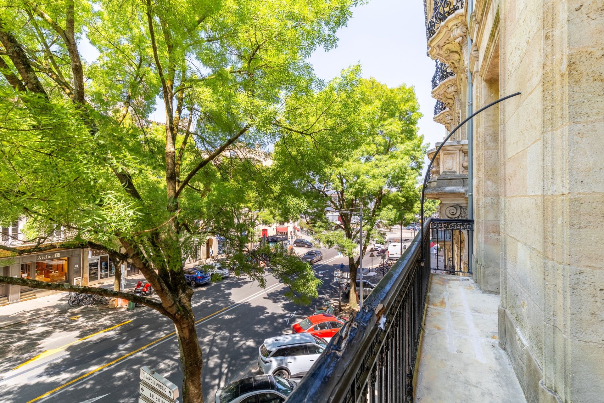 apartment 3 Rooms for sale on BORDEAUX (33000)