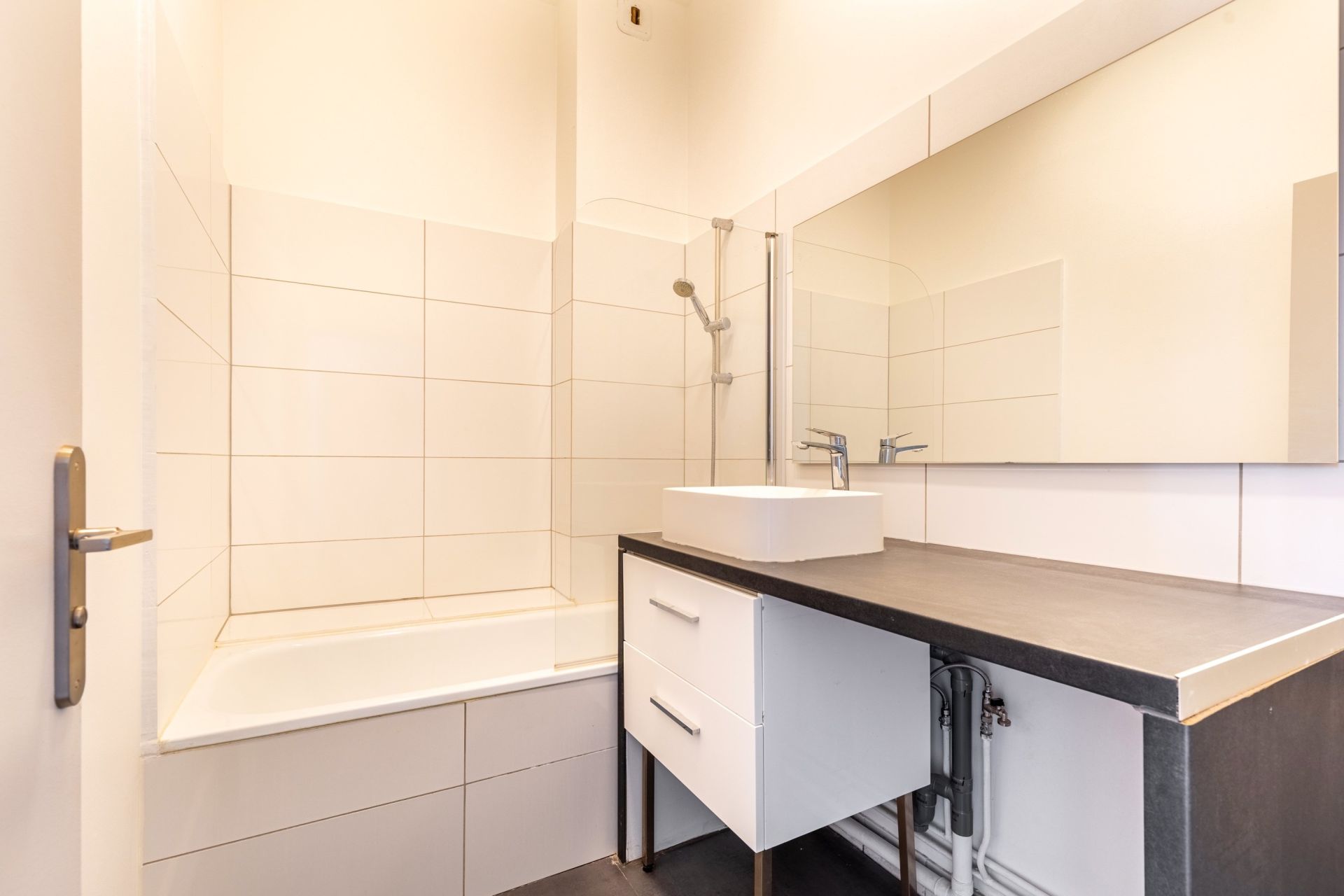 apartment 3 Rooms for sale on BORDEAUX (33000)