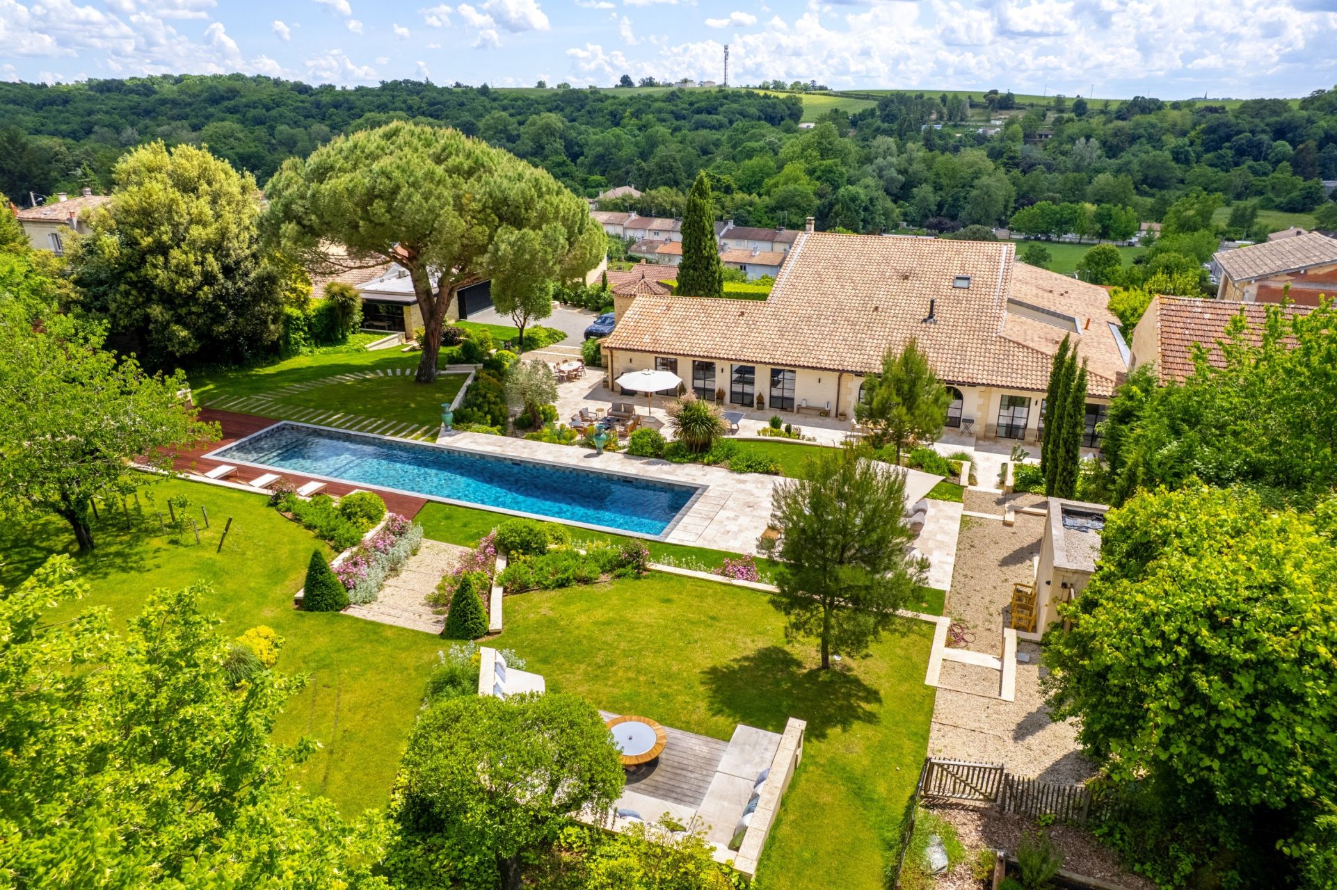 château 12 Pièces en vente sur BORDEAUX (33000)