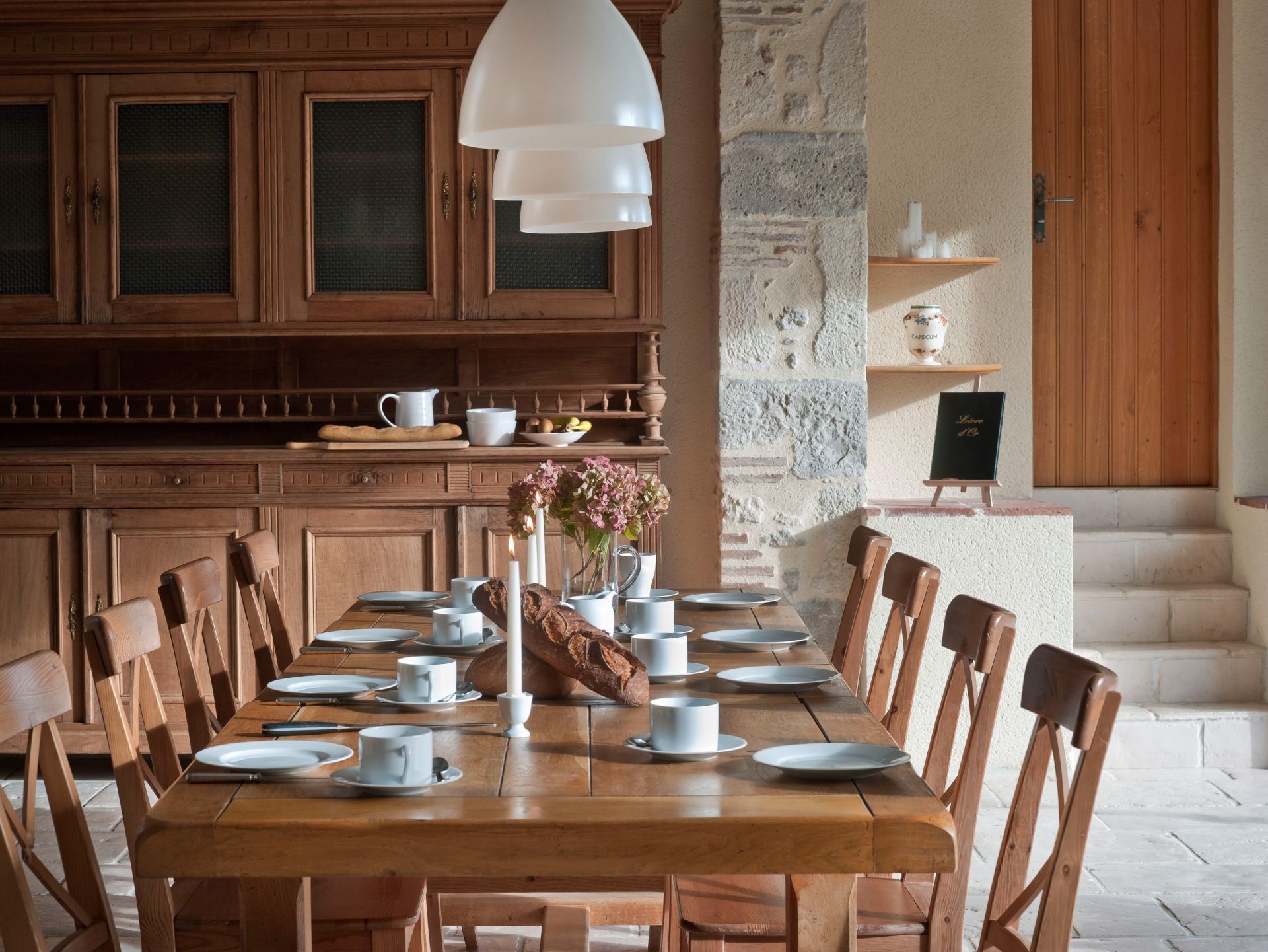 castle 12 Rooms for sale on BORDEAUX (33000)