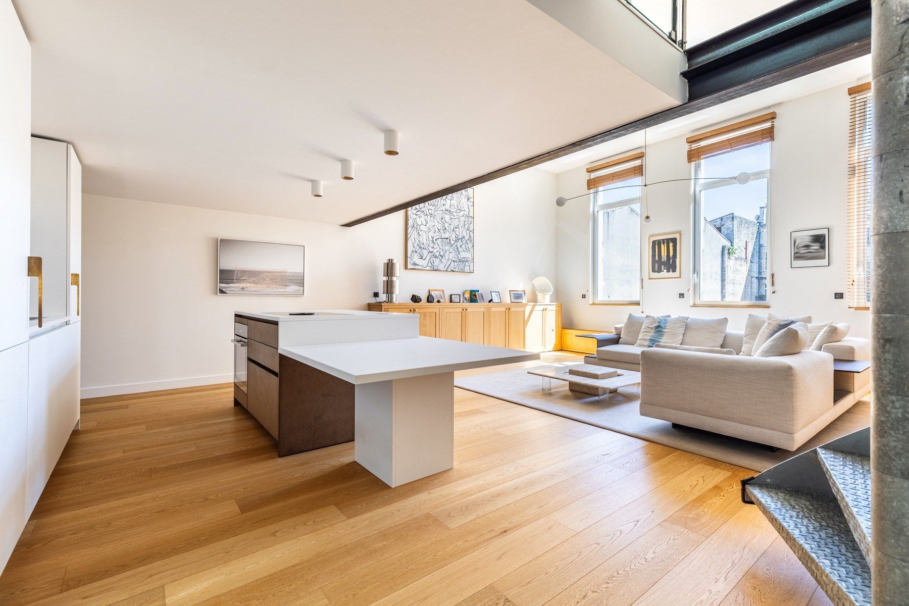 apartment 4 Rooms for sale on BORDEAUX (33000)