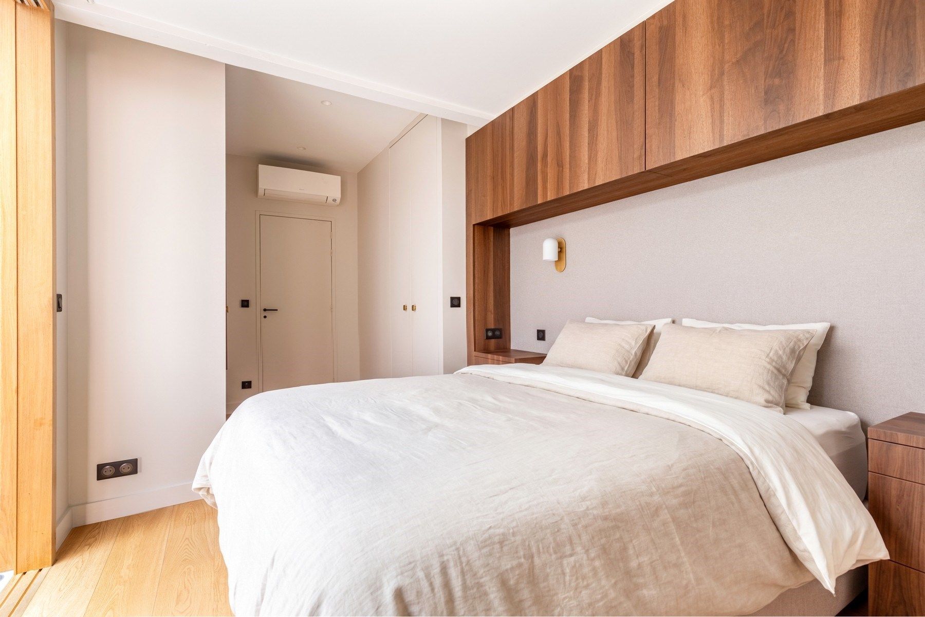 apartment 4 Rooms for sale on BORDEAUX (33000)