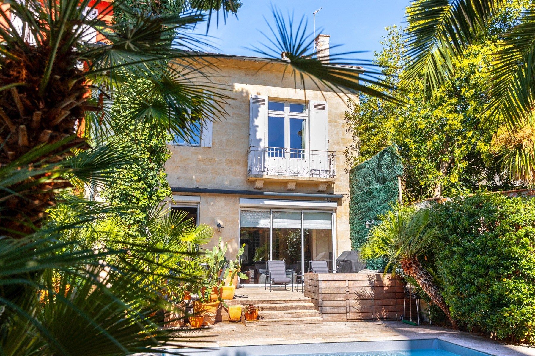 maison 9 Pièces en vente sur BORDEAUX (33000)