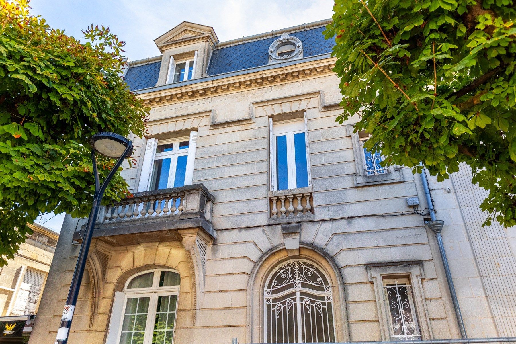 maison 9 Pièces en vente sur BORDEAUX (33000)