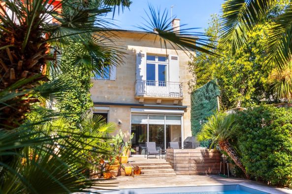 Vente Maison Bordeaux 9&nbsp;Pièces 245&nbsp;m²