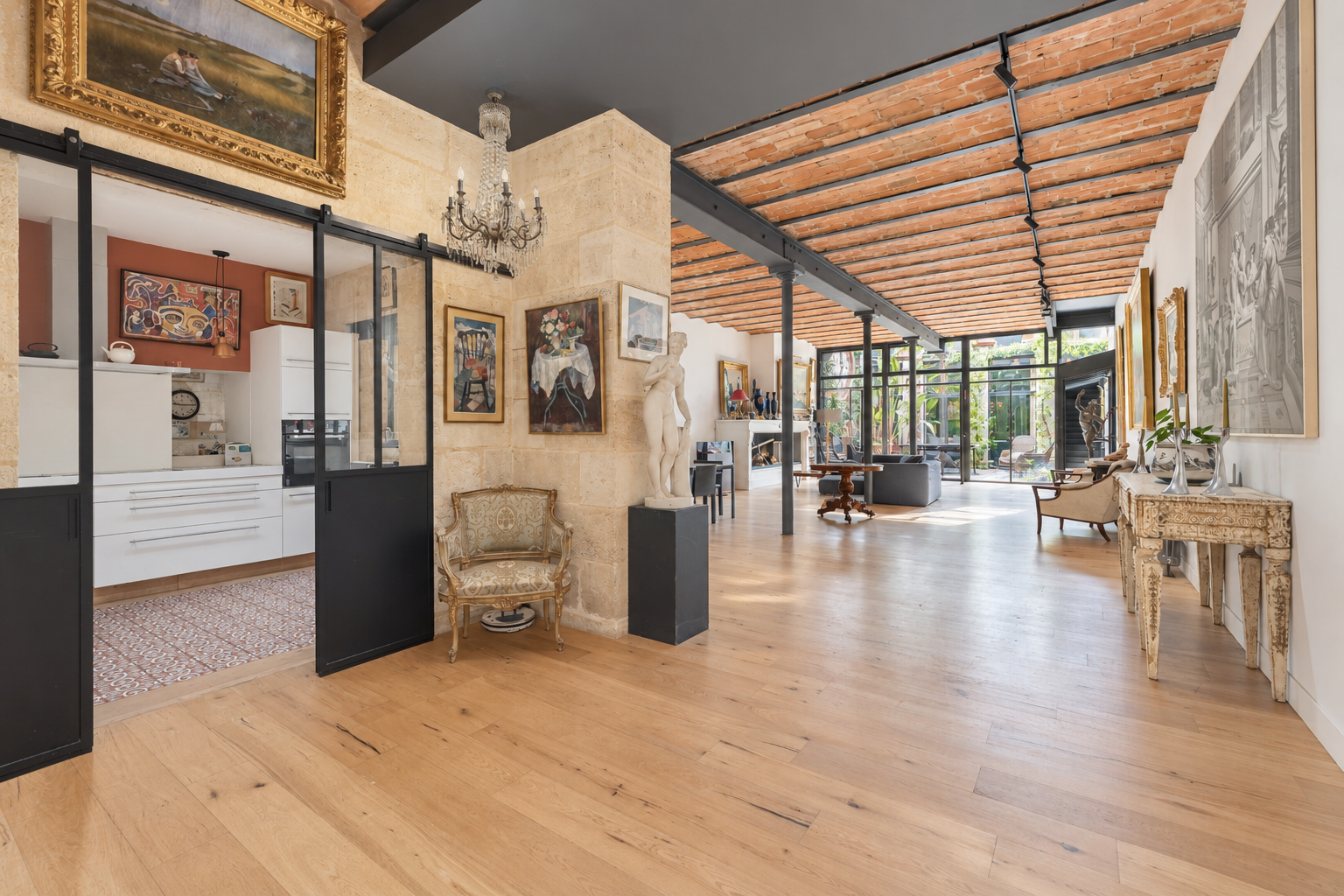 appartement 7 Pièces en vente sur BORDEAUX (33000)