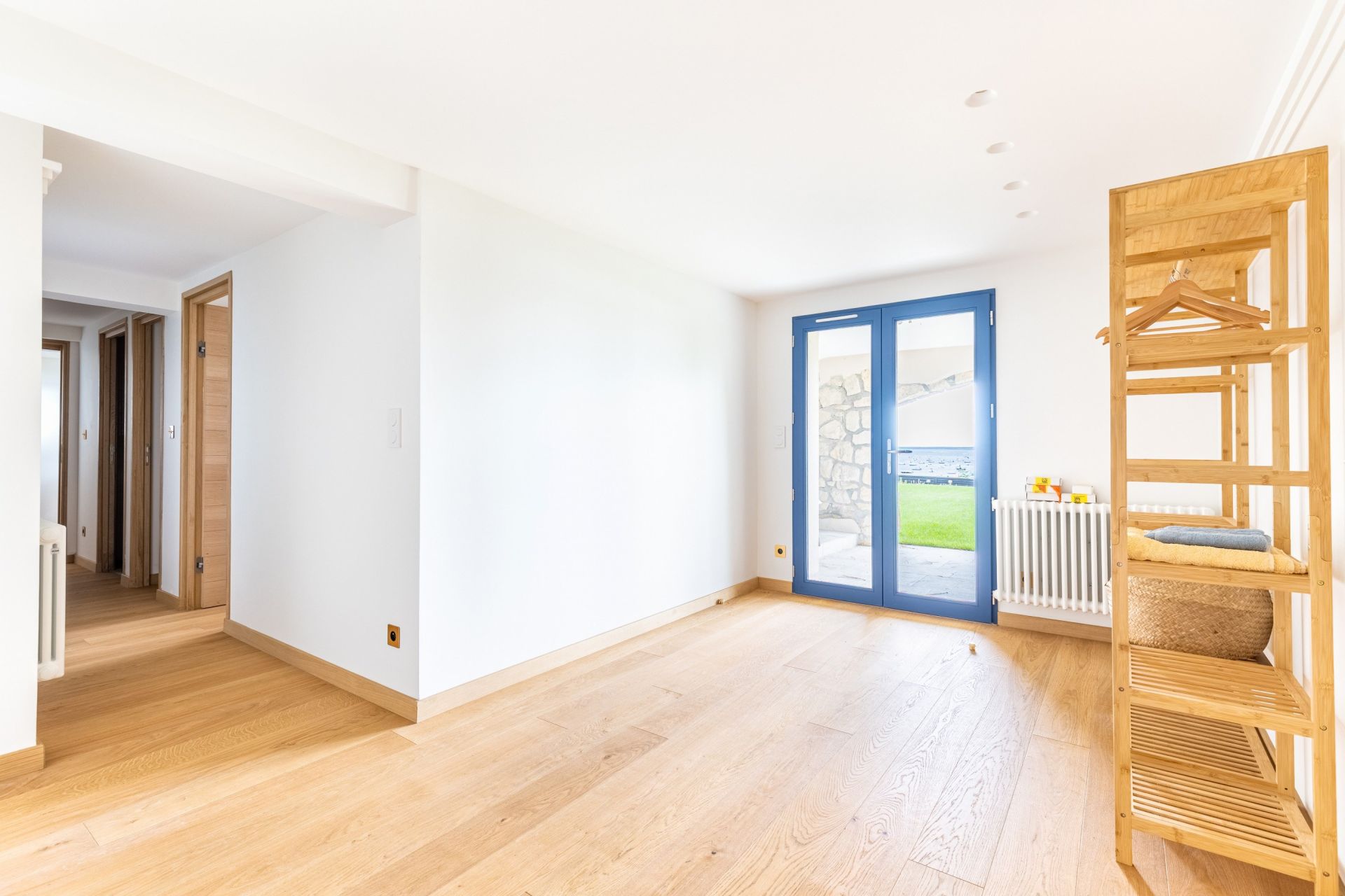 house 6 Rooms for sale on CAP FERRET (33970)