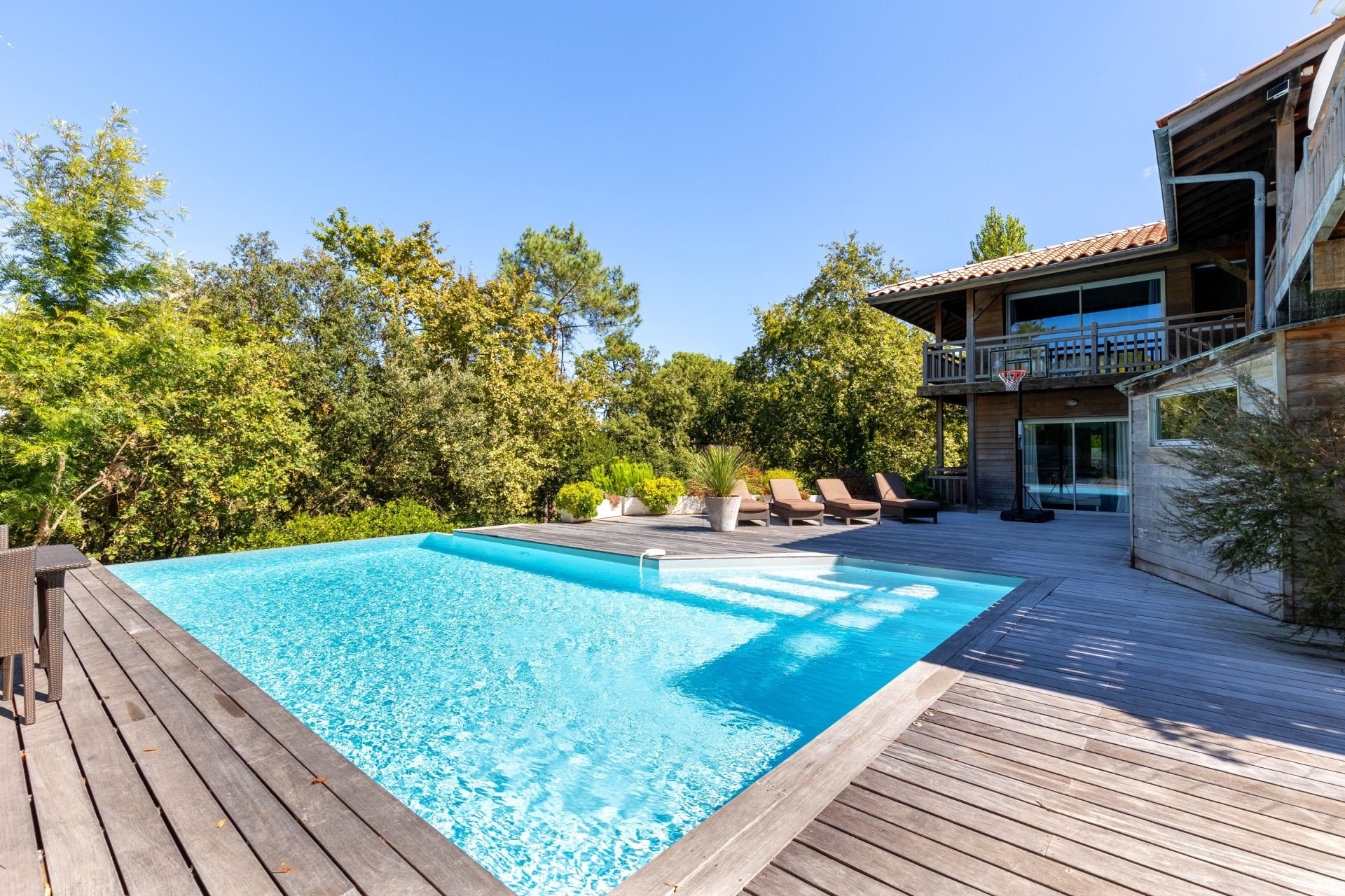 maison 10 Pièces en vente sur PYLA SUR MER (33115)