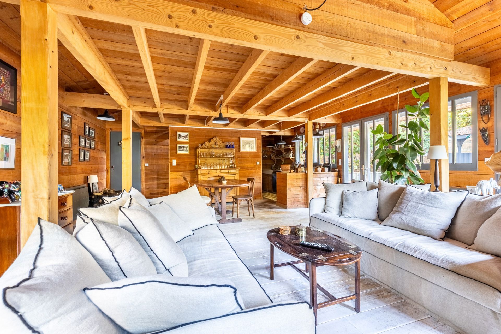 house 4 Rooms for sale on LE CANON (33950)
