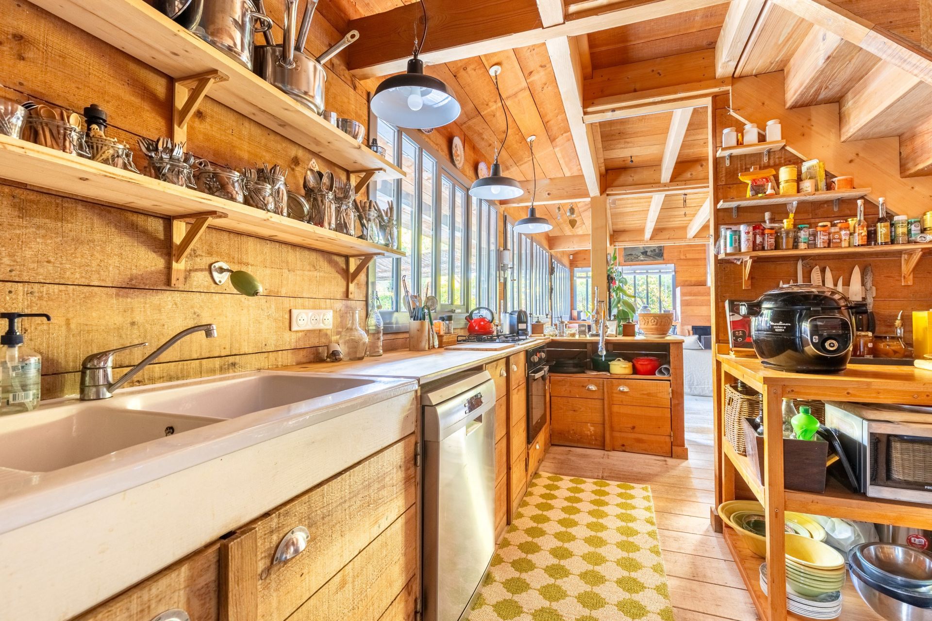 house 4 Rooms for sale on LE CANON (33950)
