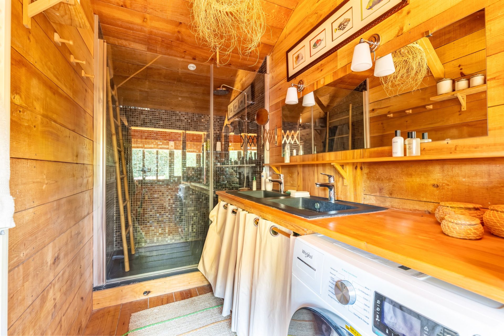 house 4 Rooms for sale on LE CANON (33950)
