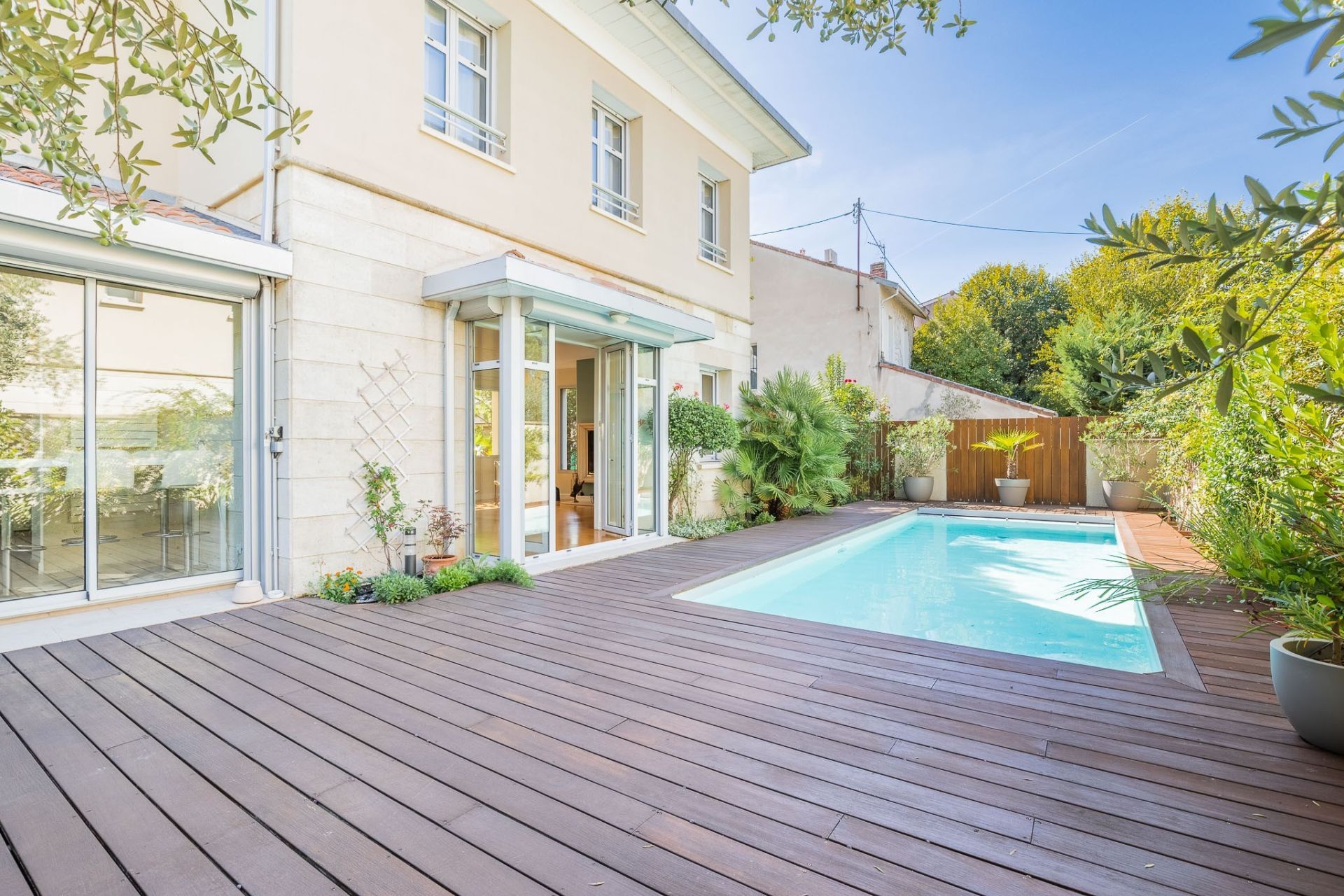 maison 8 Pièces en vente sur BORDEAUX (33200)
