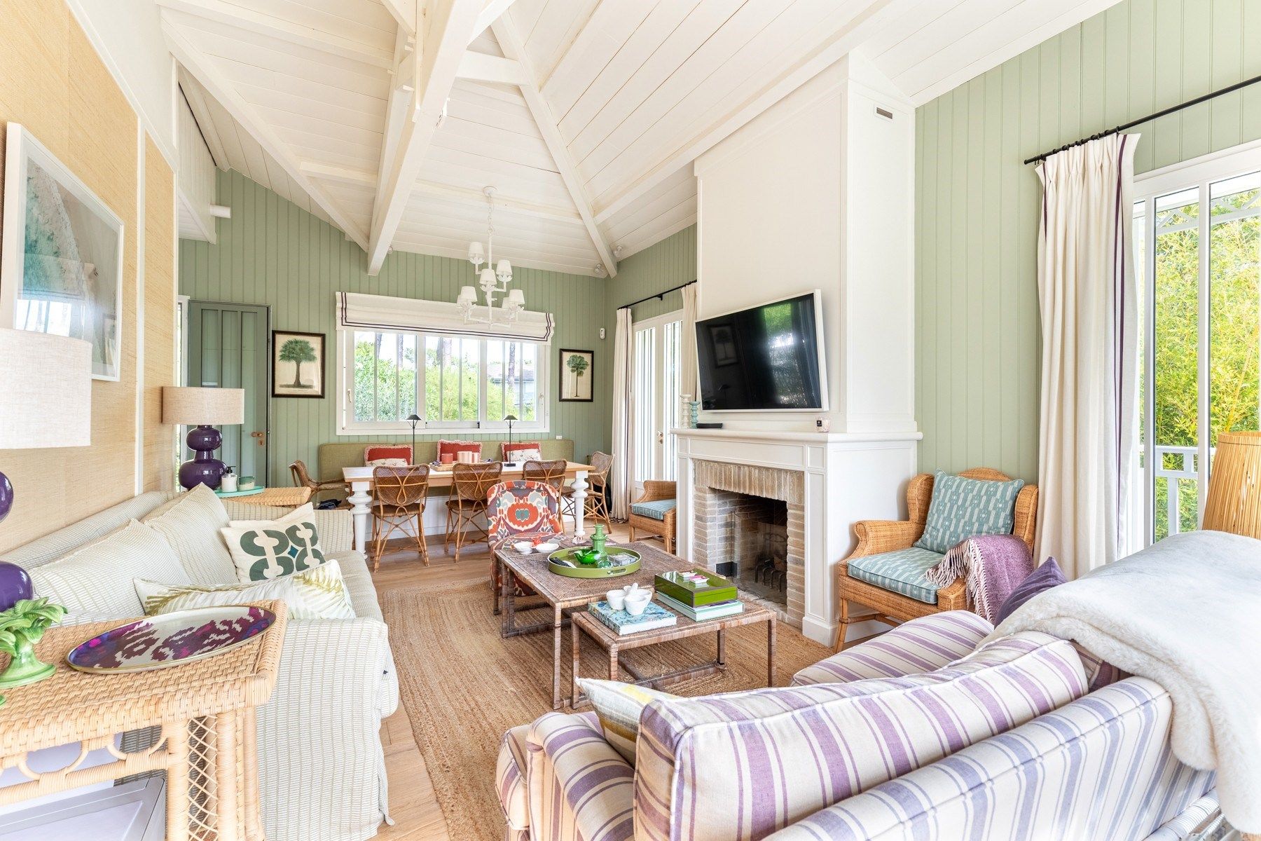 house 5 Rooms for sale on CAP FERRET (33970)