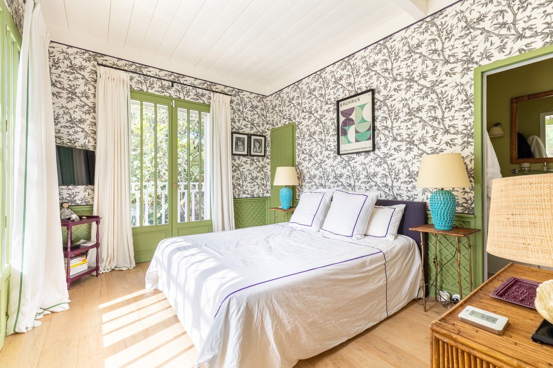 house 5 Rooms for sale on CAP FERRET (33970)