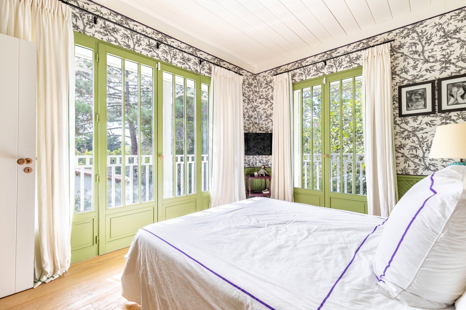 house 5 Rooms for sale on CAP FERRET (33970)