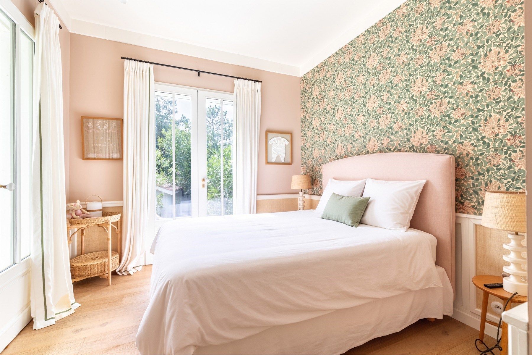 house 5 Rooms for sale on CAP FERRET (33970)