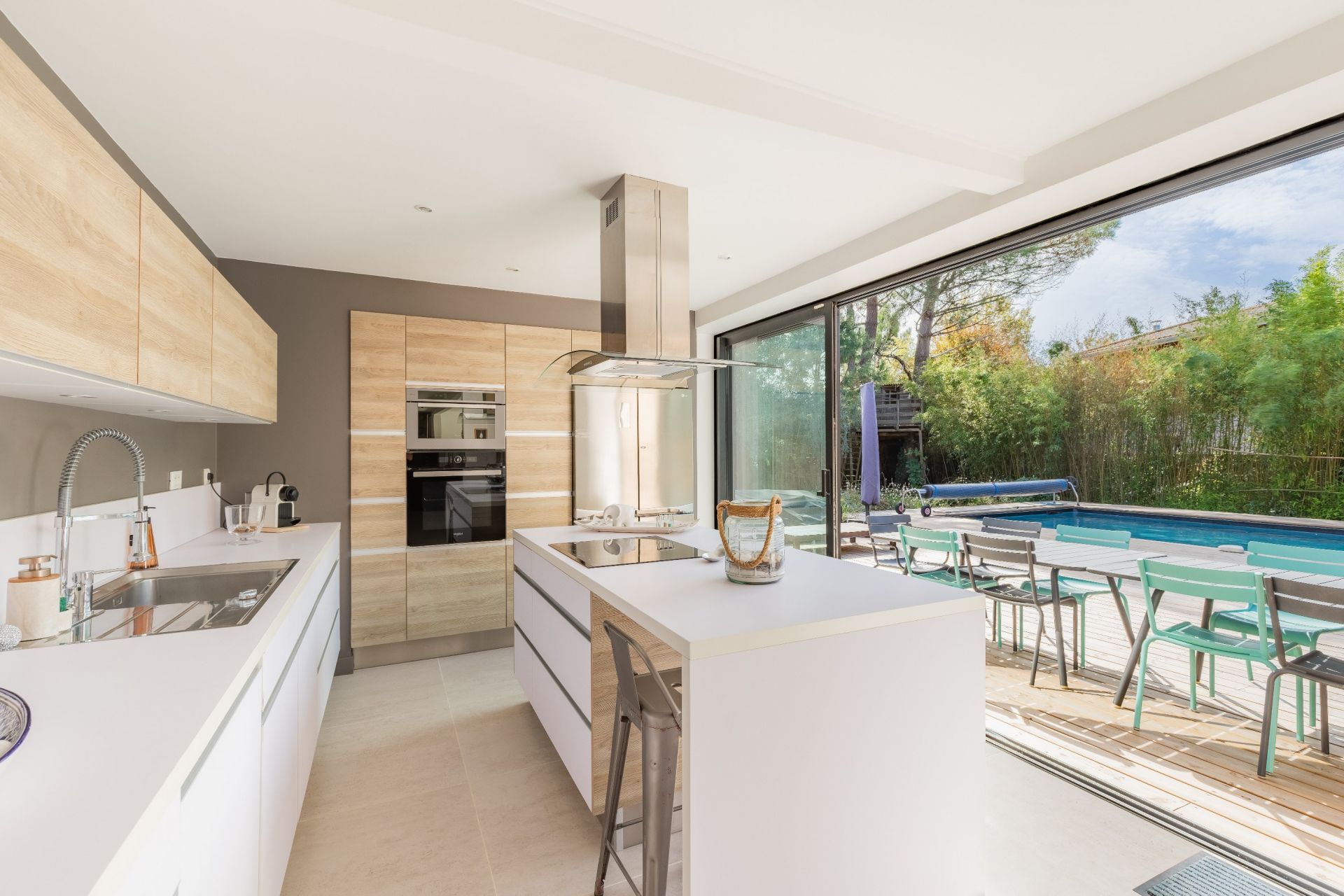 house 7 Rooms for sale on CAP FERRET (33970)